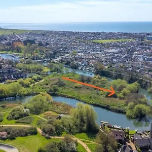 Prime Location - House With Secure Garden Bournemouth